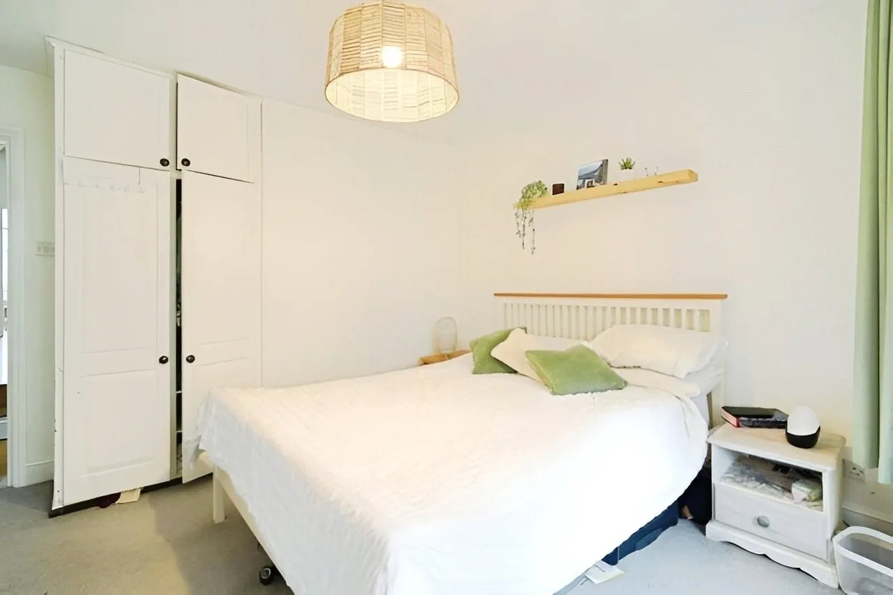 Romola Road, London, SE24, photo 4