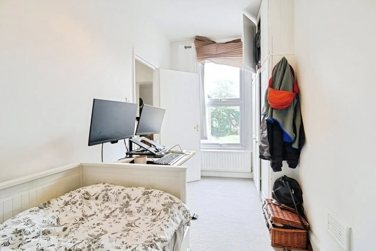 Romola Road, London, SE24, photo 3