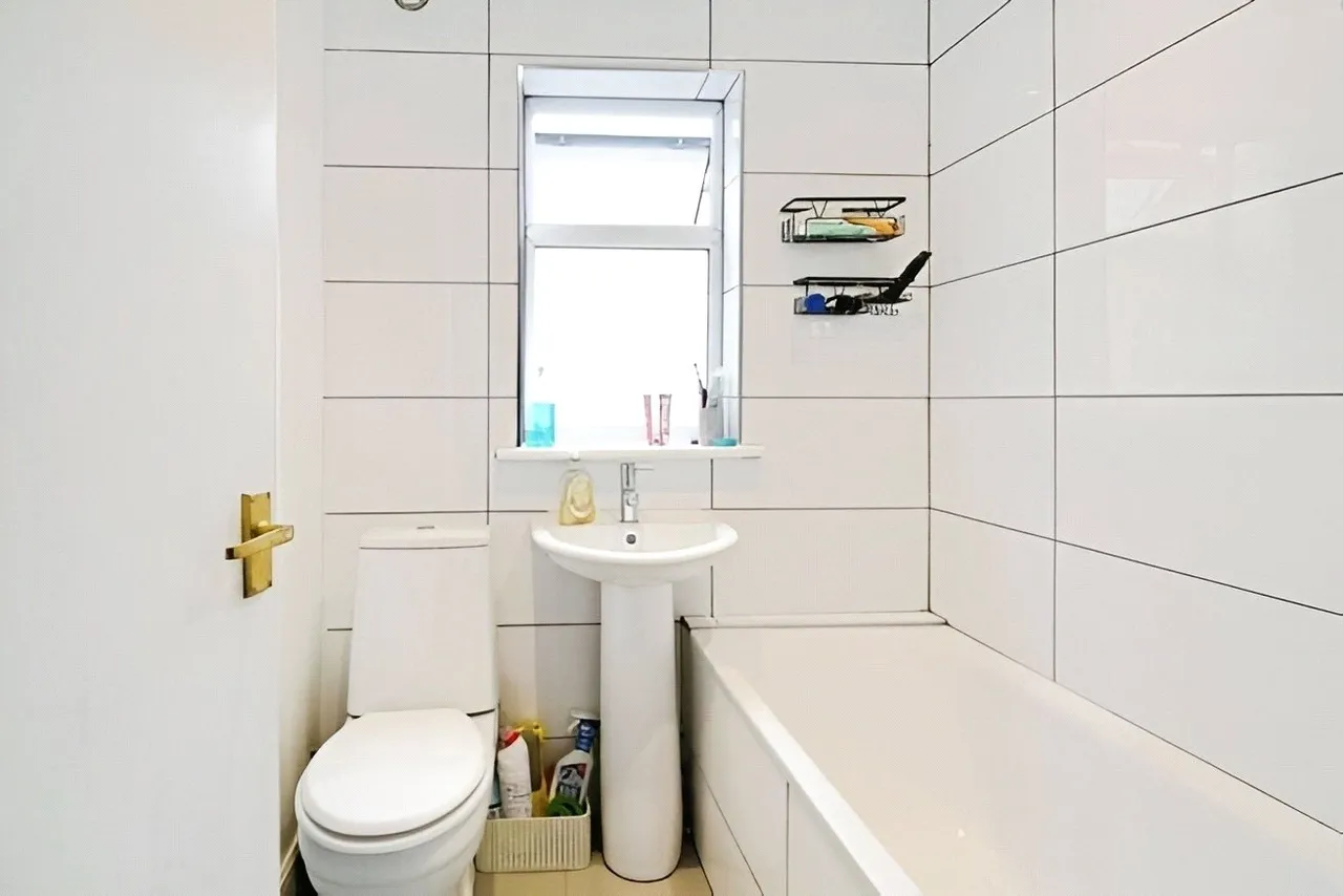 Romola Road, London, SE24, photo 11