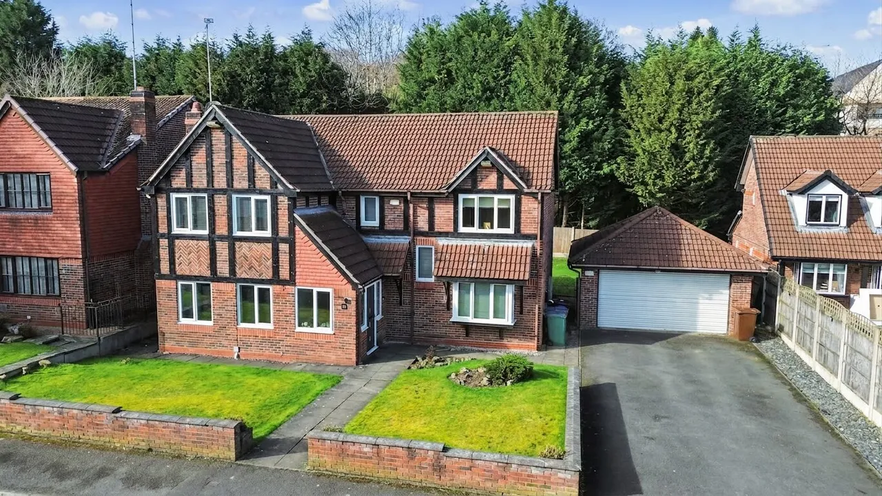 Ringley Chase, Whitefield, M45, photo 2