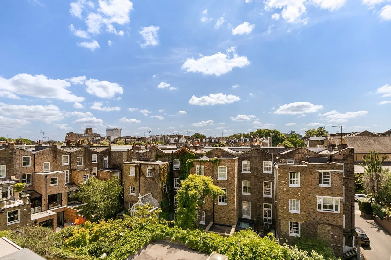 Shaftesbury Mews, London, W8, photo 13