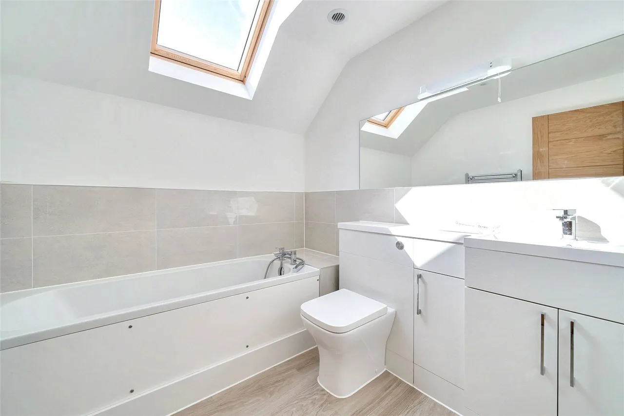 Open House At Queens Head Close, Gloucestershire, Aston Cross, GL20 8FJ, photo 14