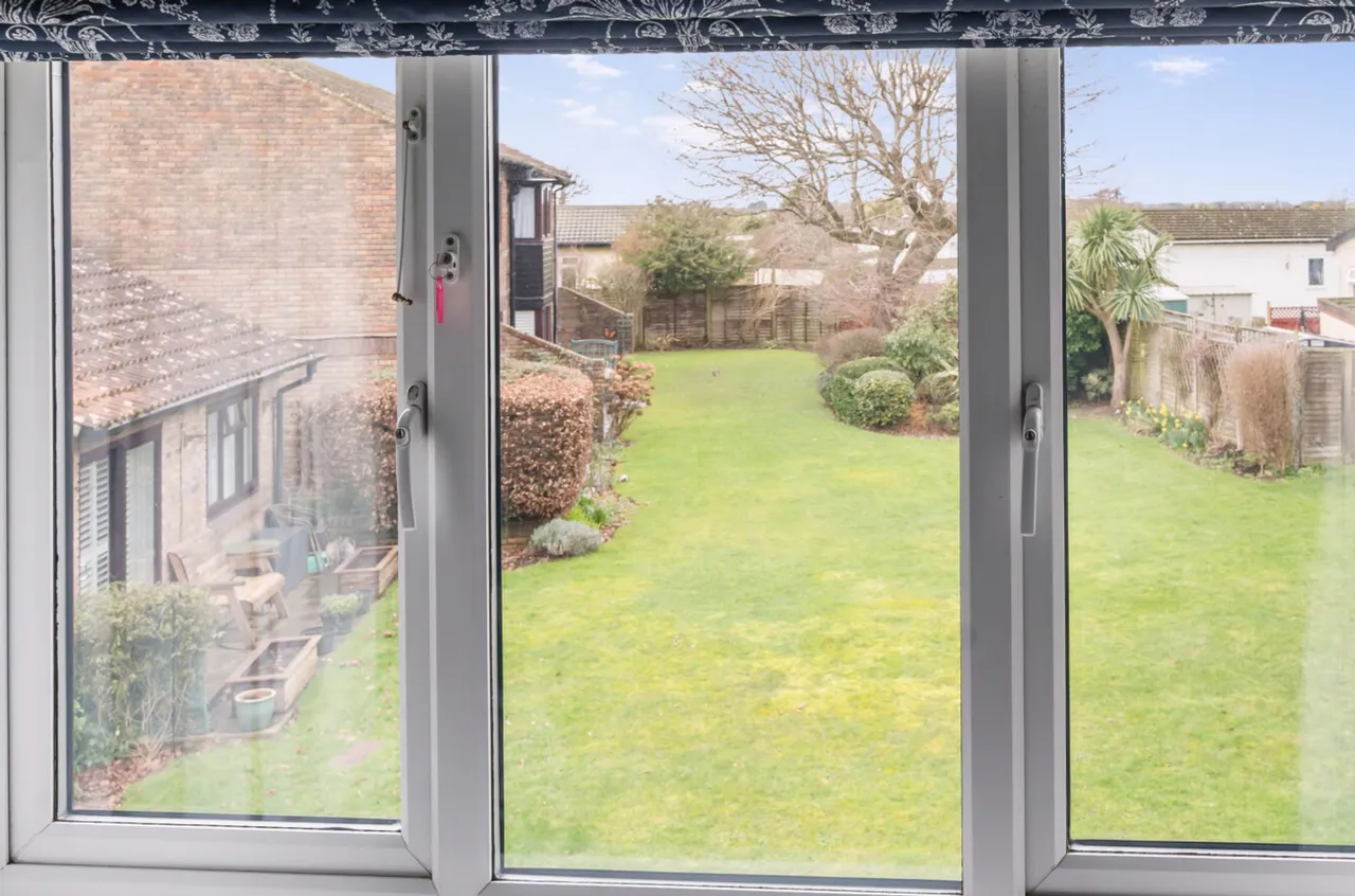 Pagham Road, Nyetimber, PO21, photo 5