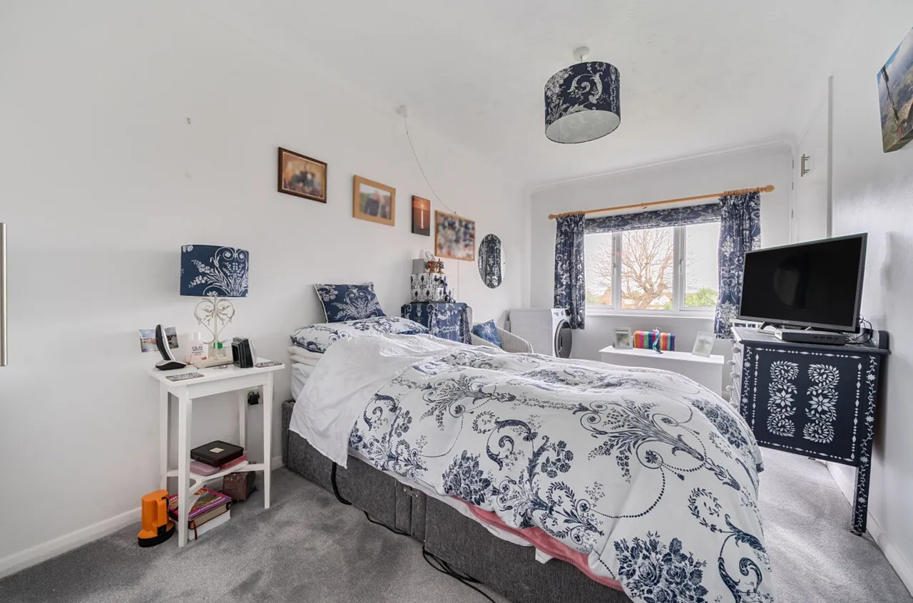 Pagham Road, Nyetimber, PO21, photo 4