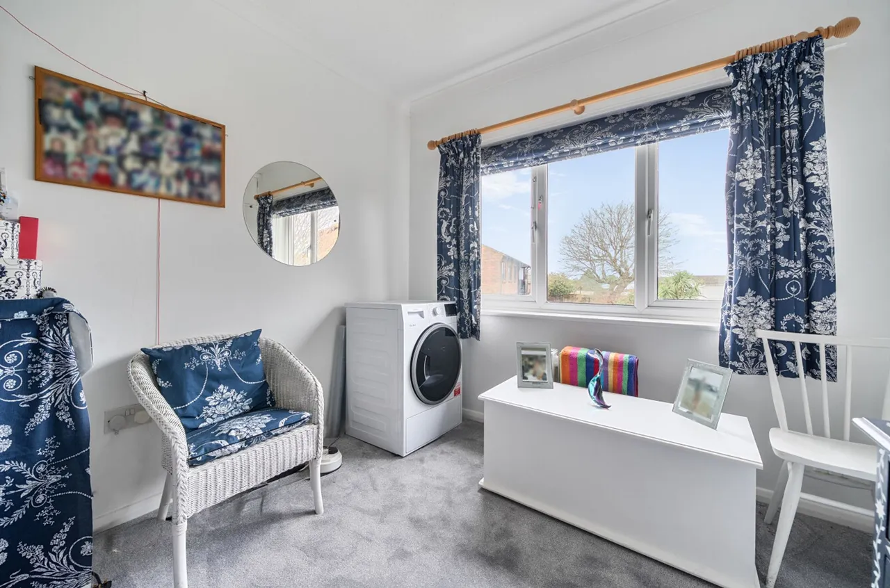 Pagham Road, Nyetimber, PO21, photo 9