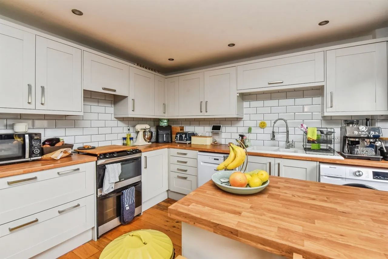 Orchard Close, Dilton Marsh, Westbury, photo 3