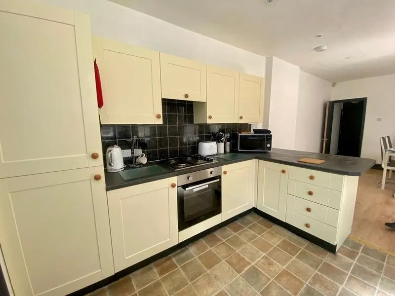 Hainton Avenue, Grimsby, Lincolnshire, DN32 9LS, photo 5