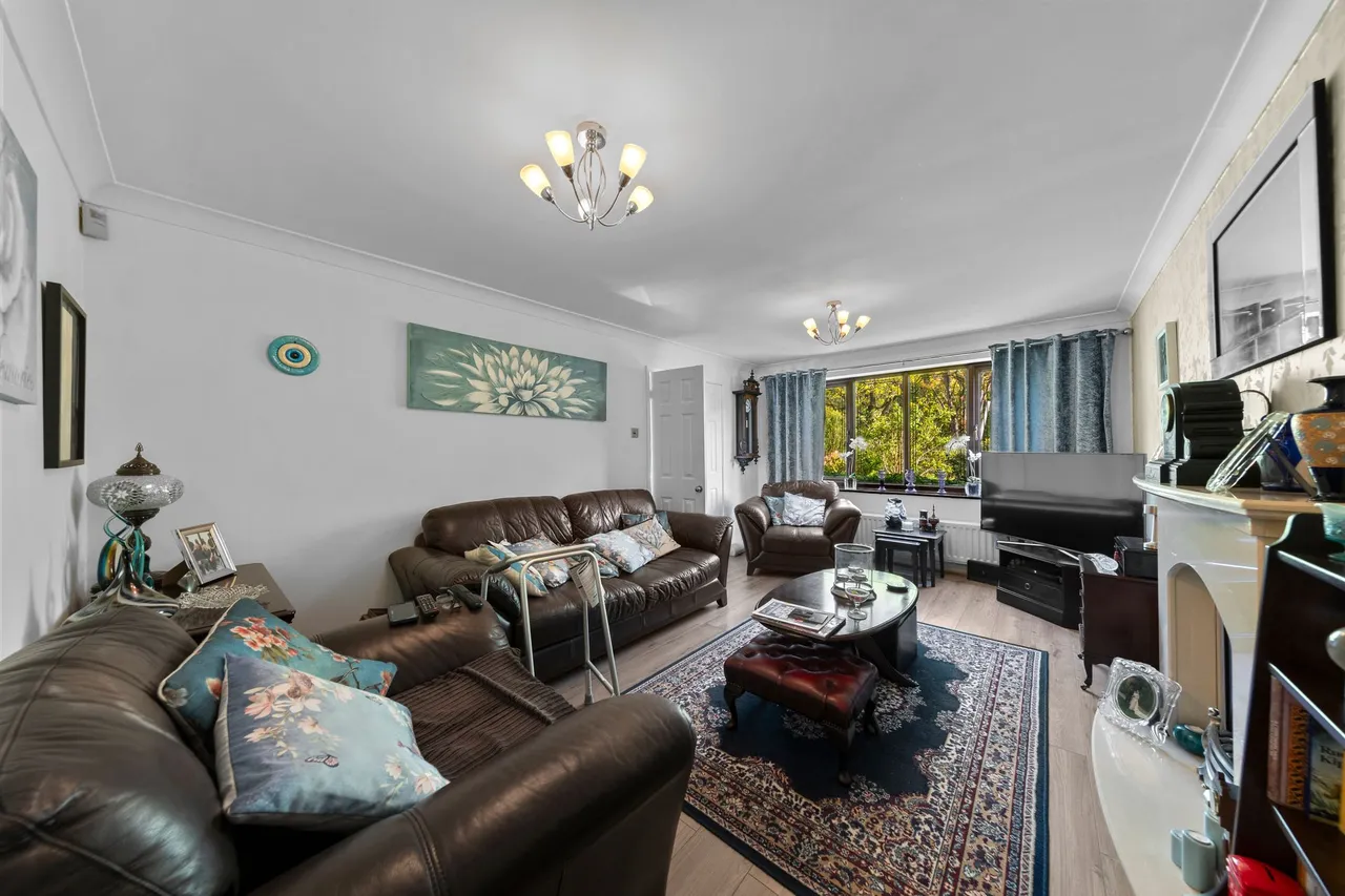 Vincent Close, Old Hall, Warrington, Warrington, WA5 8TB, photo 2