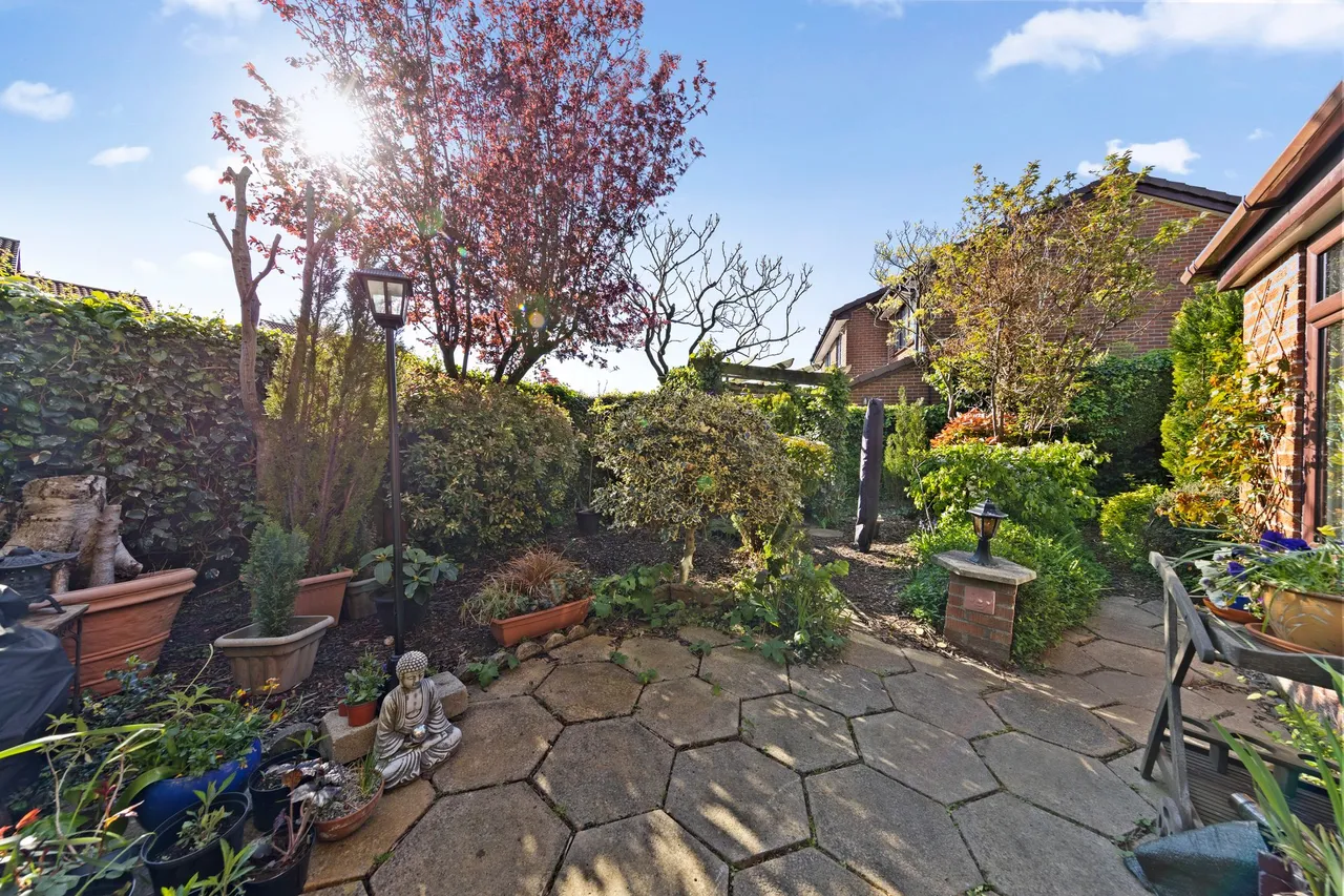 Vincent Close, Old Hall, Warrington, Warrington, WA5 8TB, photo 34
