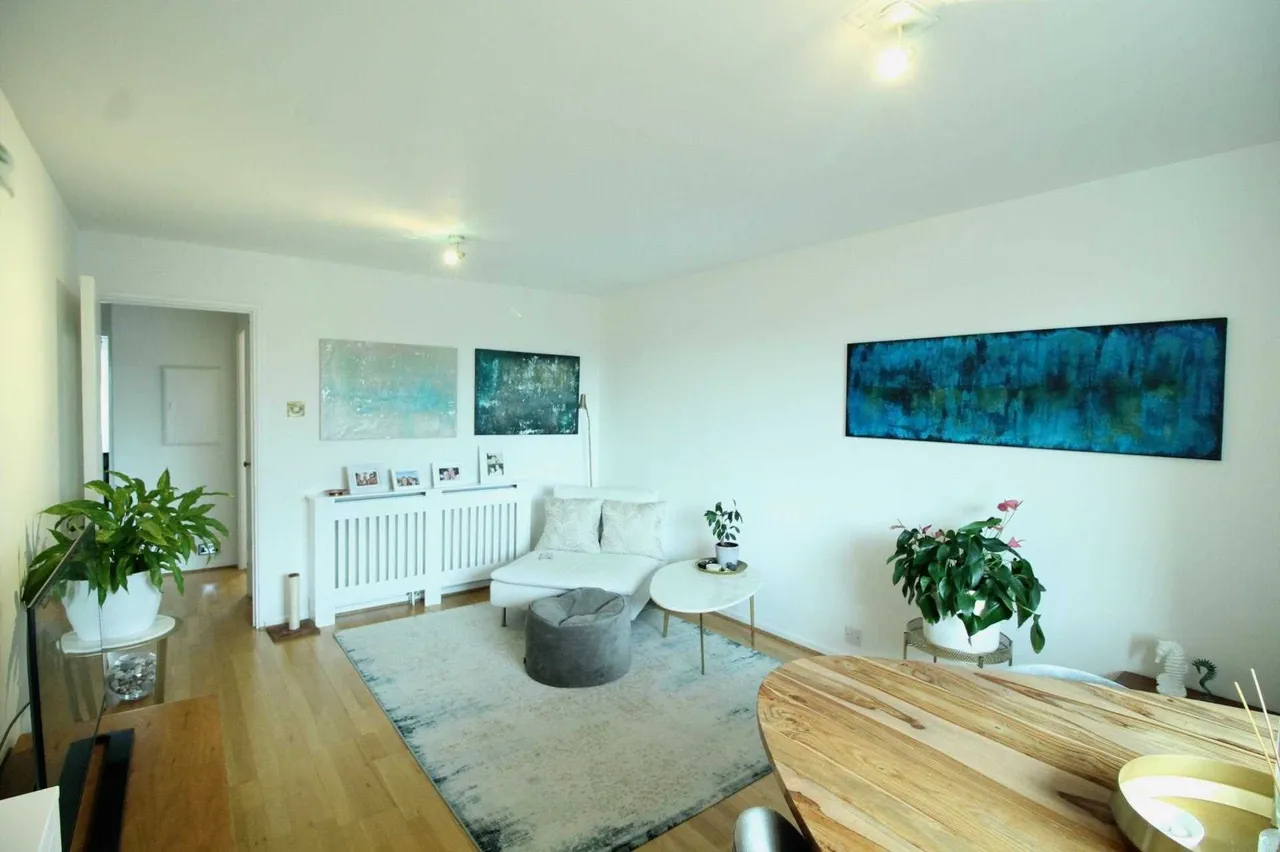 Romulus Court, Justin Close, TW8 8QW, photo 6