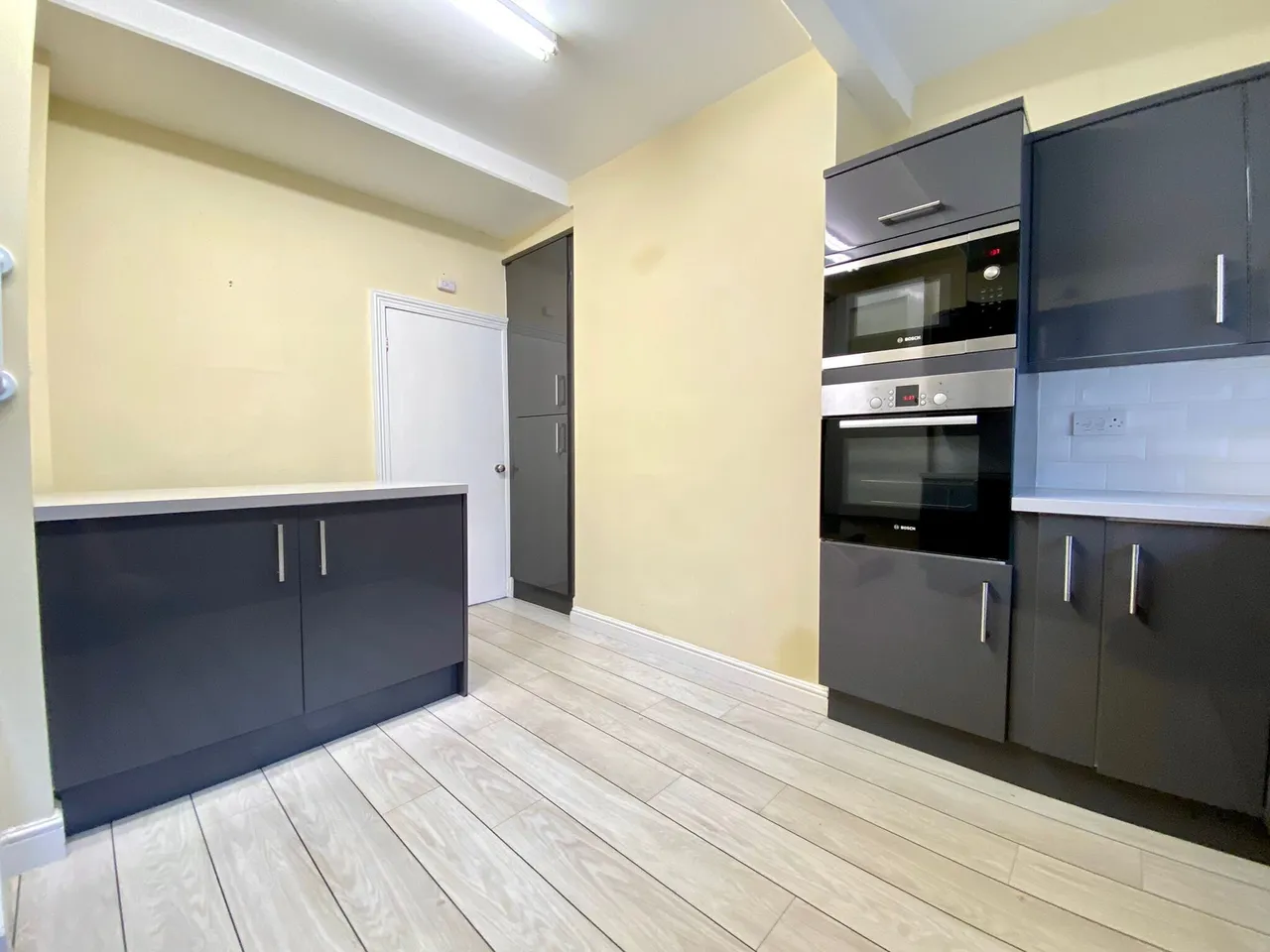 Penistone Road, Kirkburton, HD8, photo 3