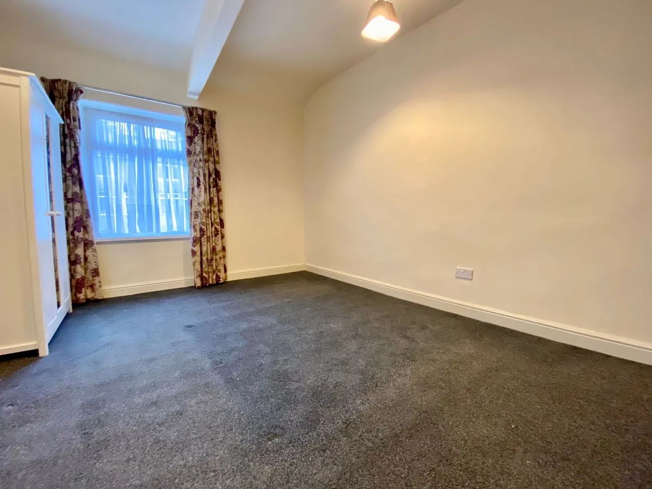 Penistone Road, Kirkburton, HD8, photo 10