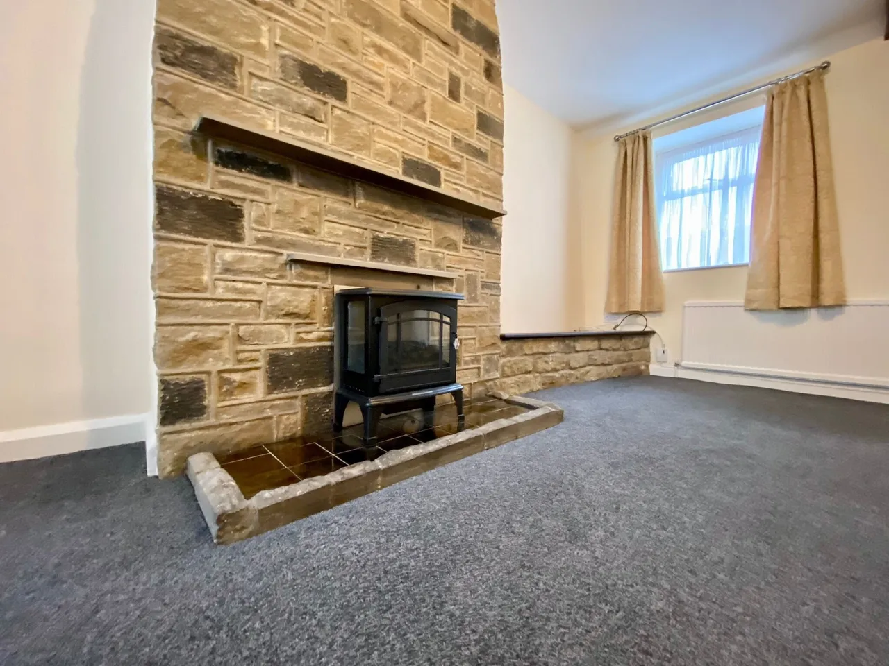 Penistone Road, Kirkburton, HD8, photo 6