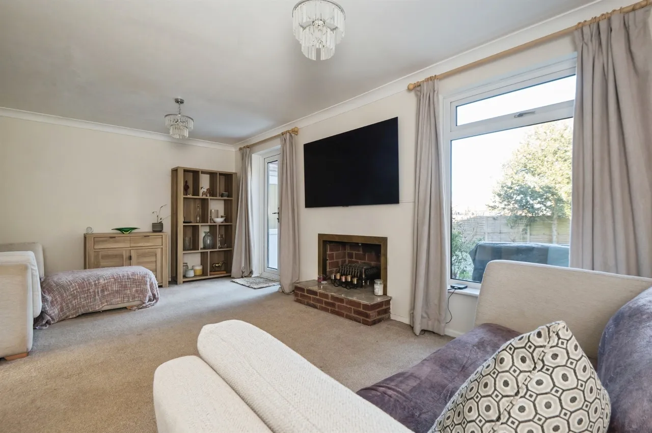 Gatcombe Gardens, West End, SO18, photo 5
