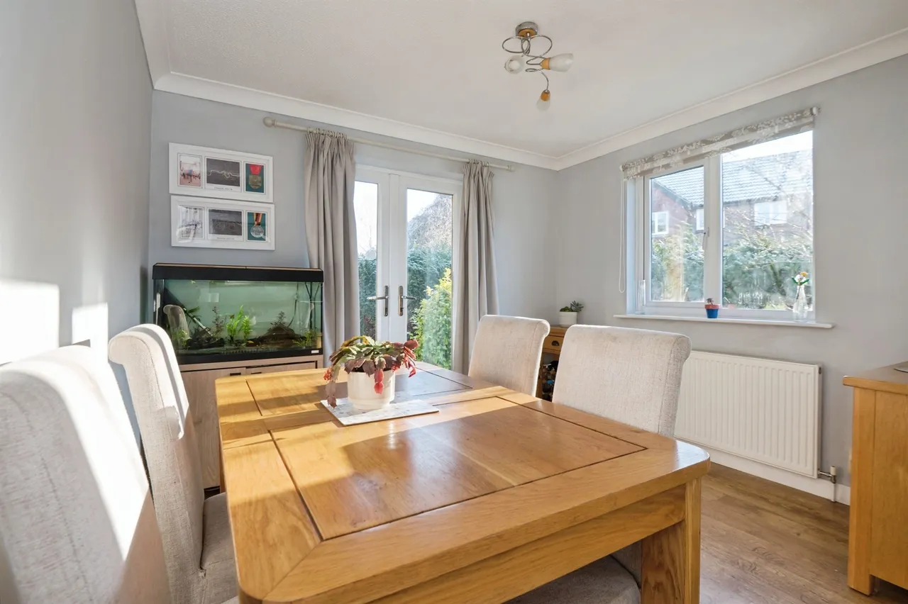 Gatcombe Gardens, West End, SO18, photo 4