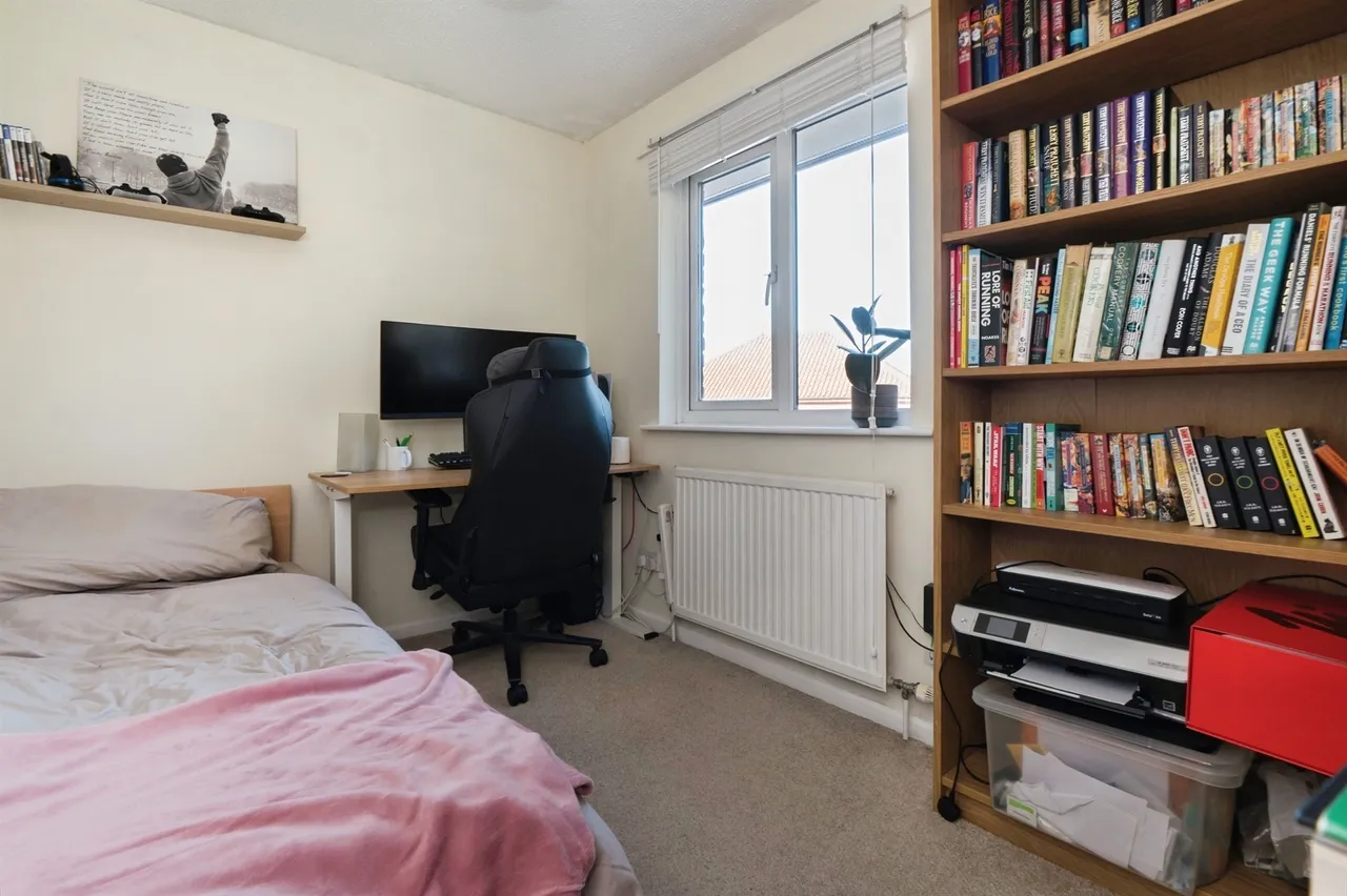 Gatcombe Gardens, West End, SO18, photo 14