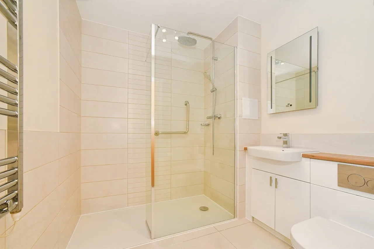 Moormead Road, Wroughton, Swindon, photo 5