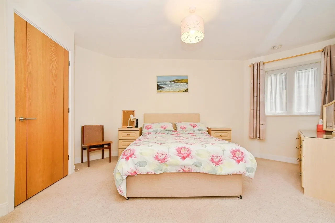 Moormead Road, Wroughton, Swindon, photo 4