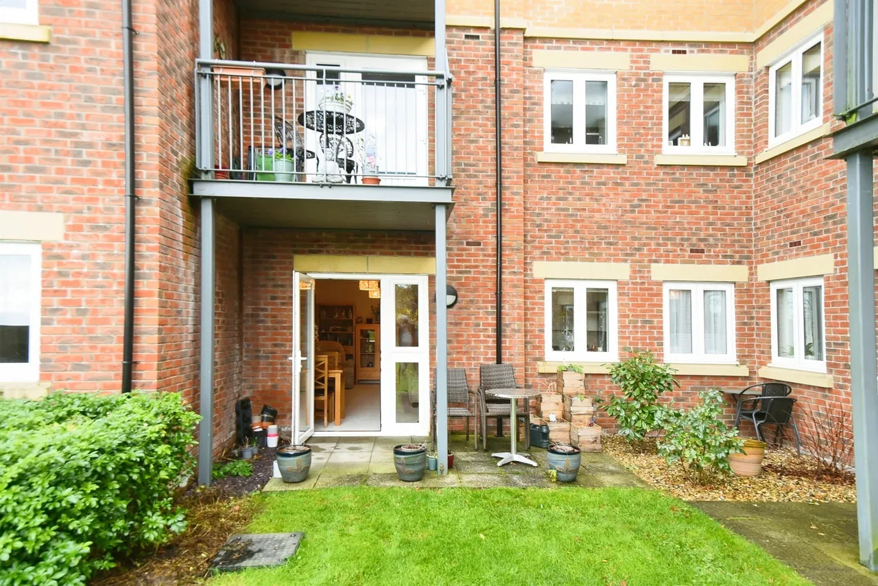 Moormead Road, Wroughton, Swindon, photo 9