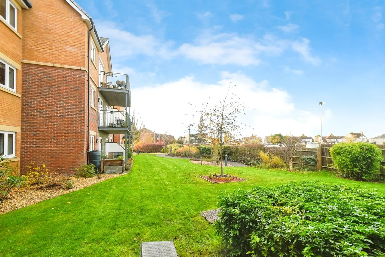 Moormead Road, Wroughton, Swindon, photo 7