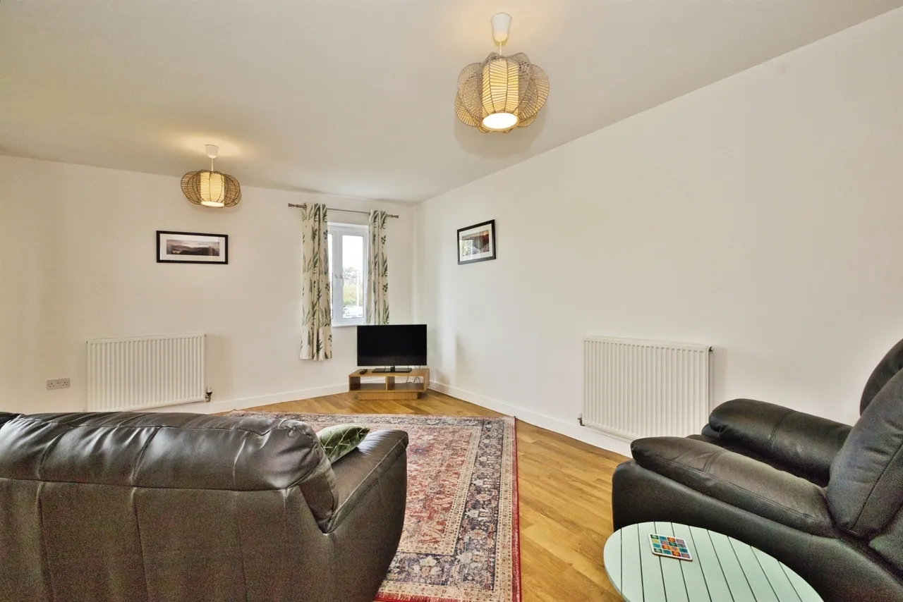 Queensway Place, Yeovil, photo 7