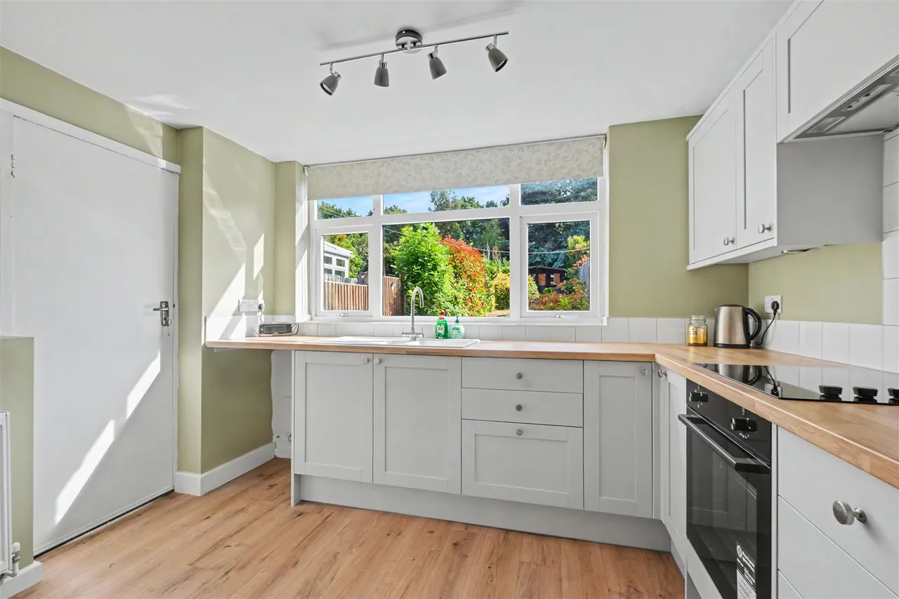 Ilkeston Road, Trowell, NG9, photo 3