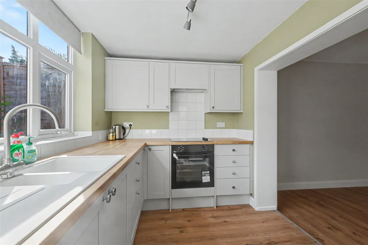 Ilkeston Road, Trowell, NG9, photo 7