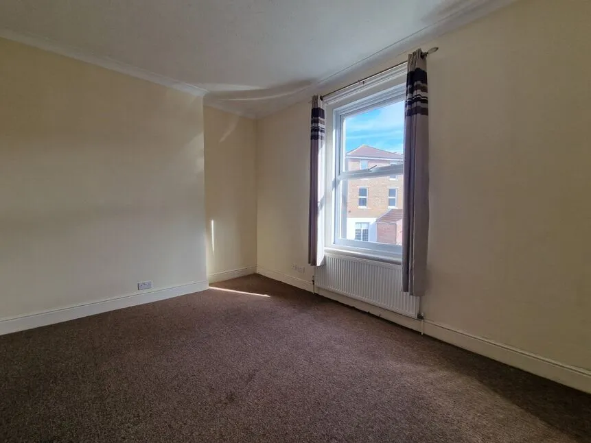 Alhambra Road, Southsea, Hampshire, PO4, photo 8