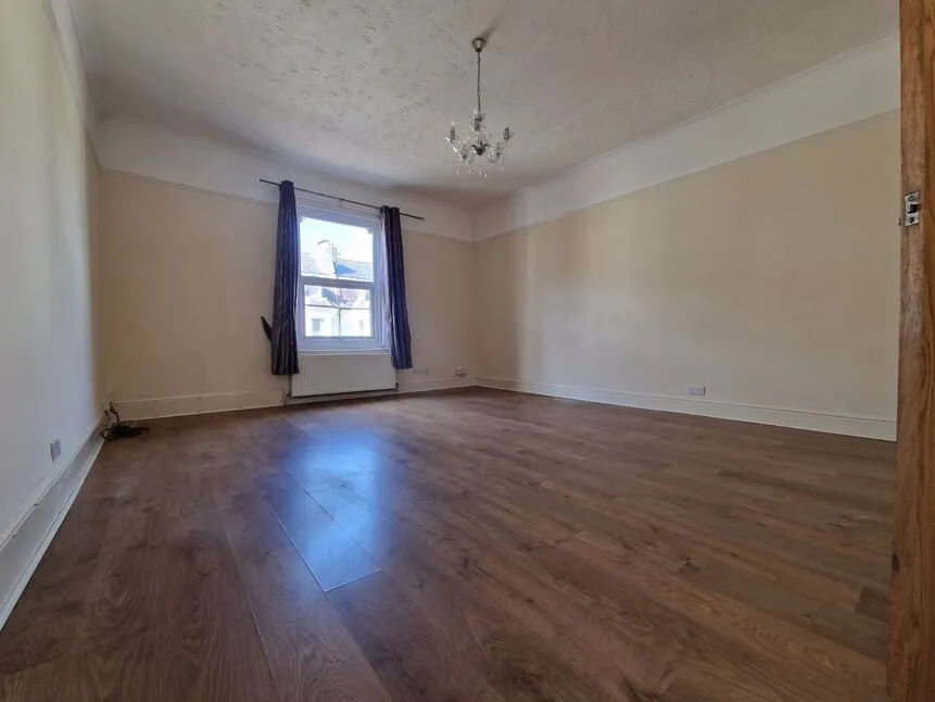 Alhambra Road, Southsea, Hampshire, PO4, photo 9