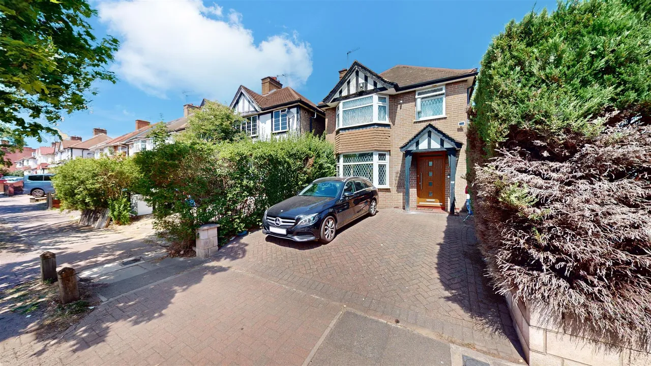 3 bed house for sale, Harrow Road, Wembley, HA9