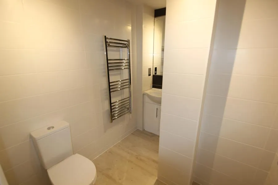 High Street, Woking, GU21, photo 2