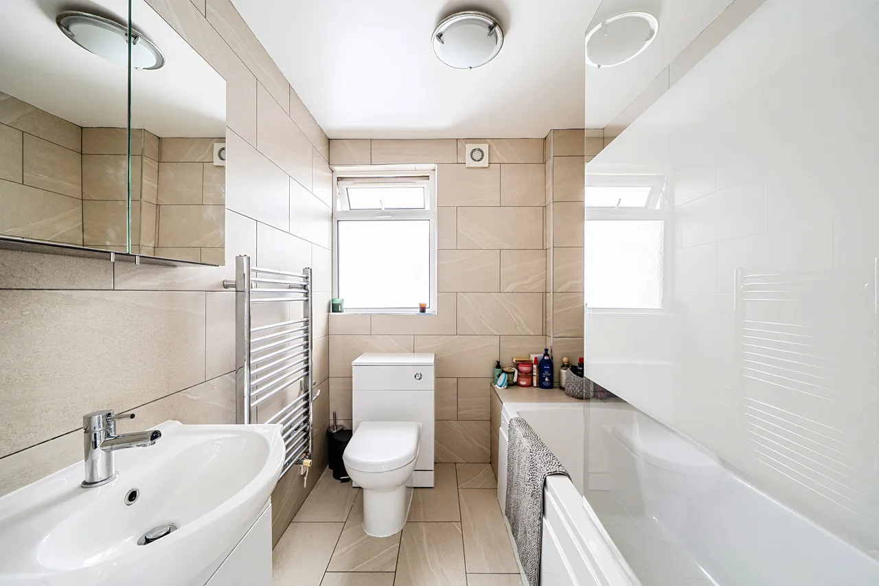 Flat 1, 35 Westbere Road, London, photo 7