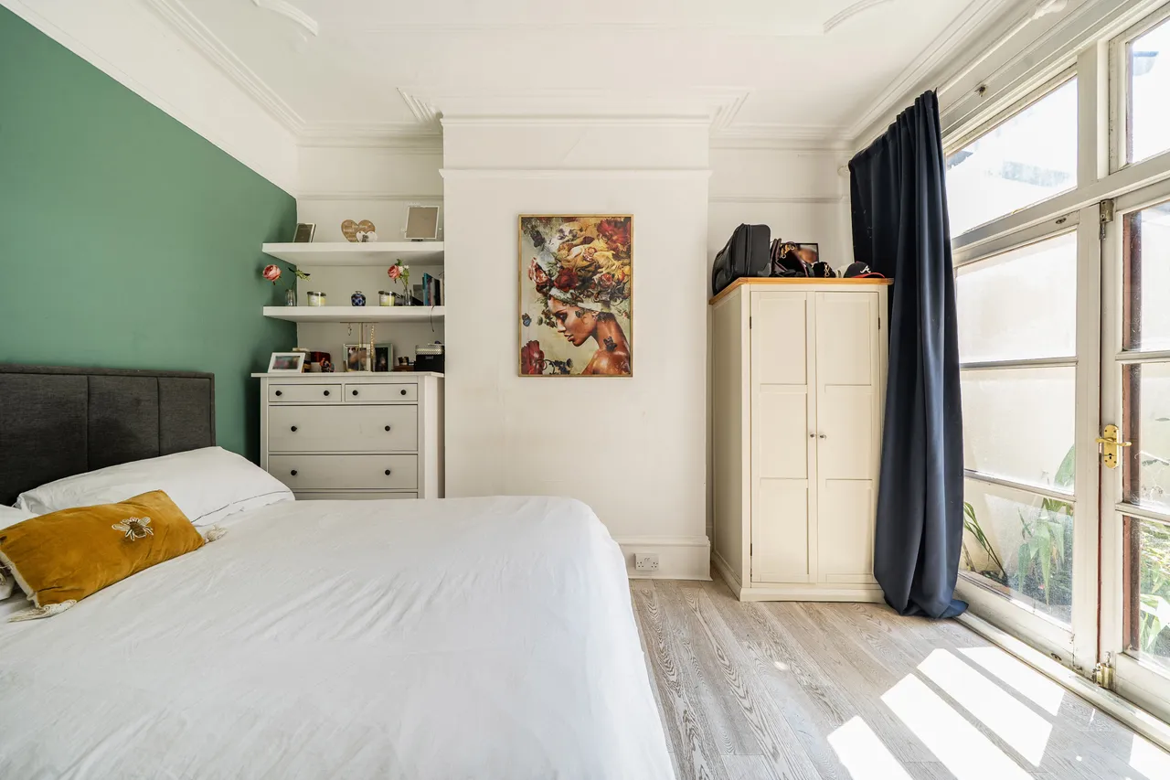 Flat 1, 35 Westbere Road, London, photo 11