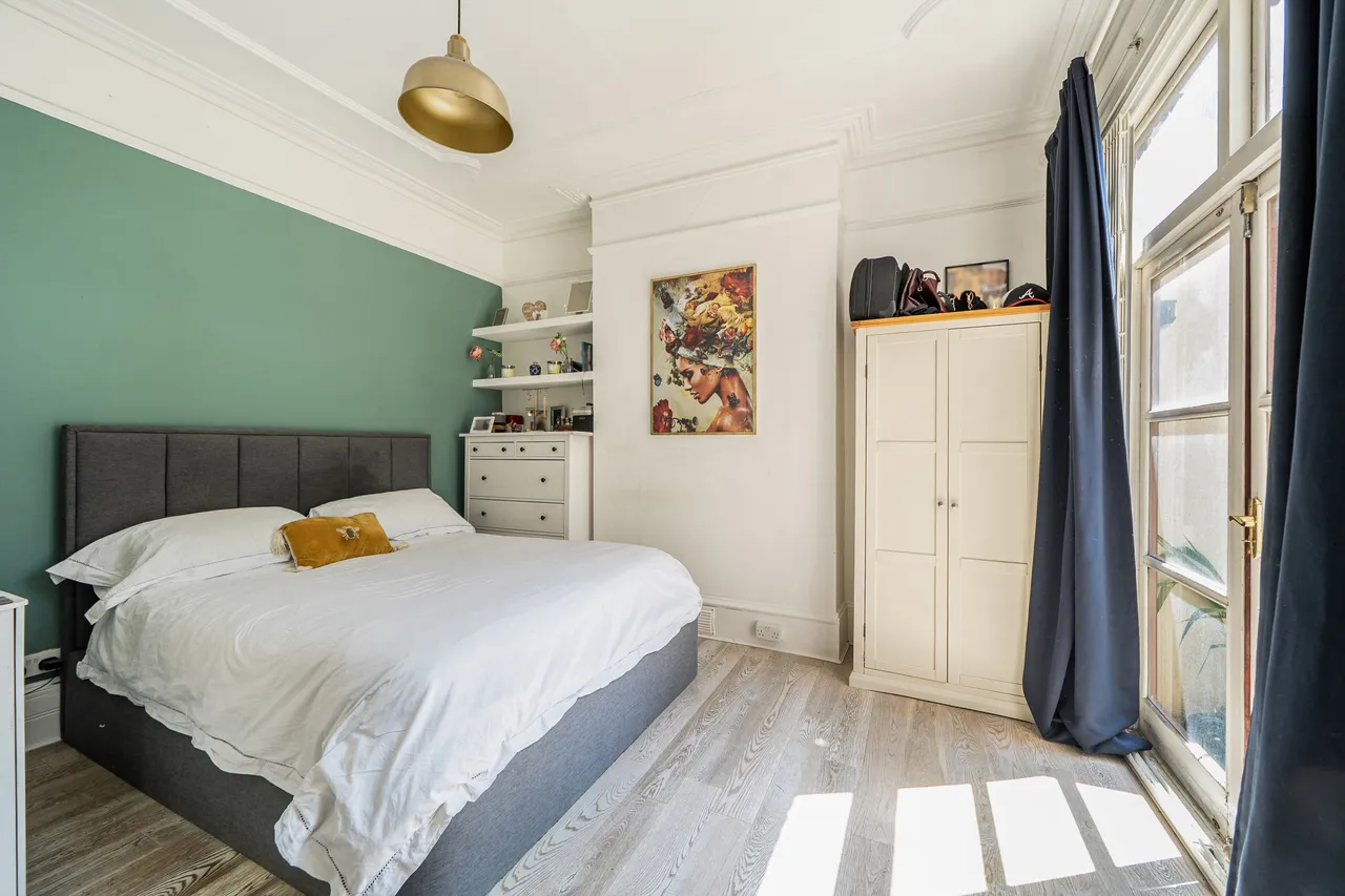 Flat 1, 35 Westbere Road, London, photo 4