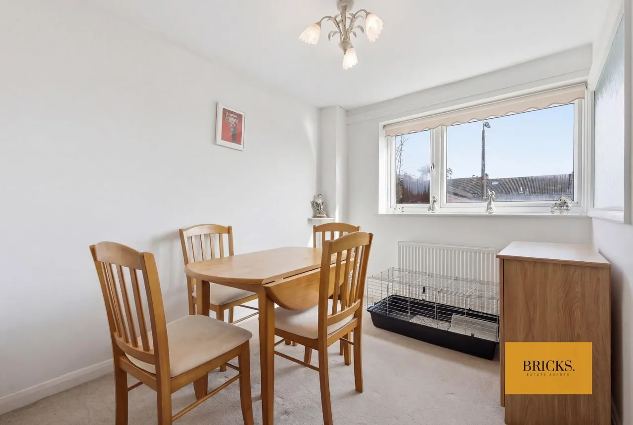 North Dene, Chigwell, IG7 5JS, photo 4