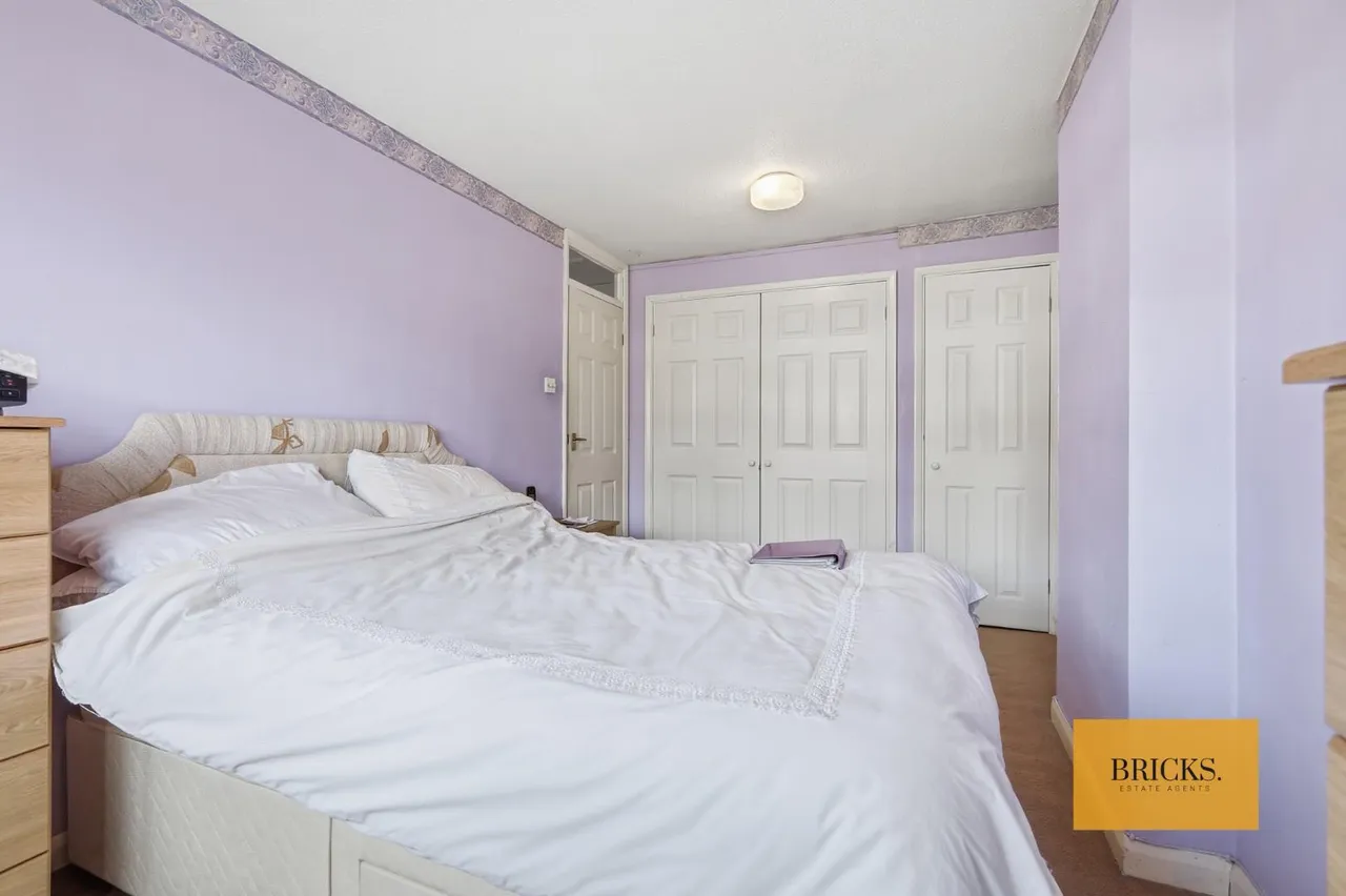 North Dene, Chigwell, IG7 5JS, photo 10