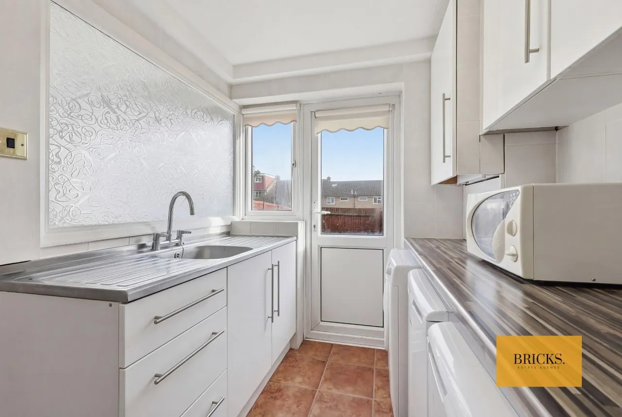 North Dene, Chigwell, IG7 5JS, photo 6