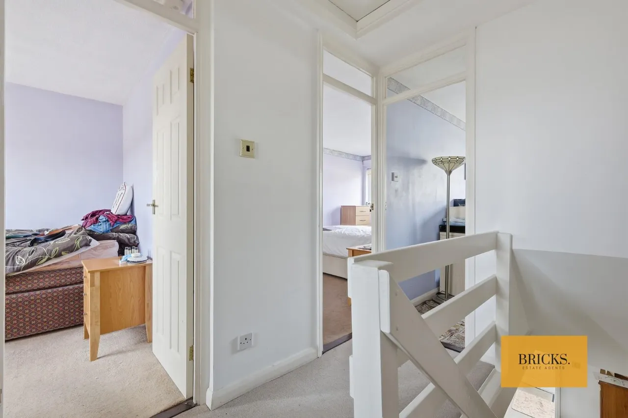 North Dene, Chigwell, IG7 5JS, photo 8