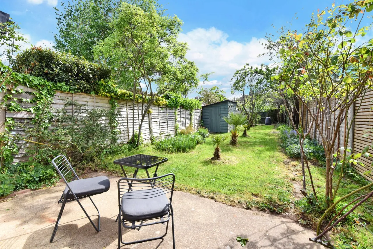 Merrilands Road, Worcester Park, Surrey, KT4, photo 6