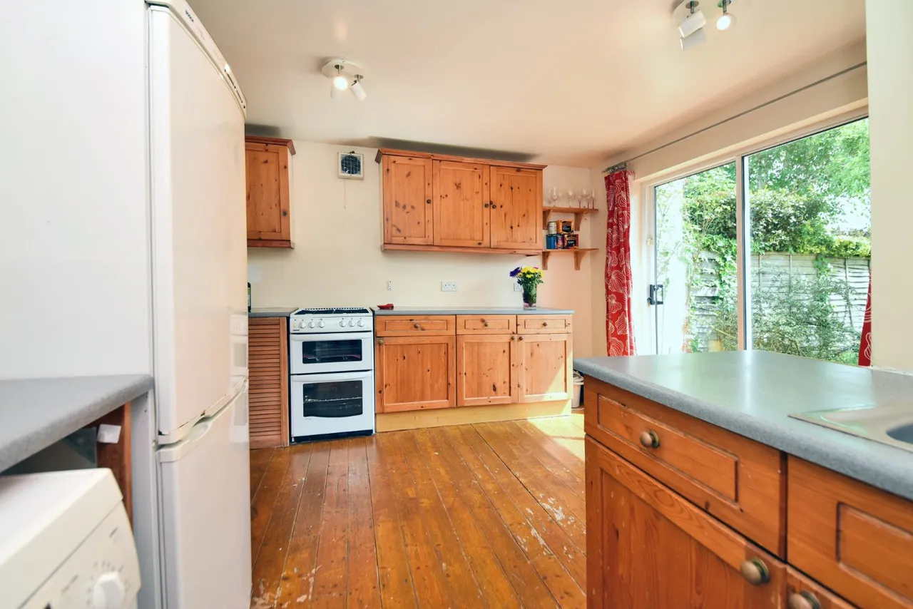 Merrilands Road, Worcester Park, Surrey, KT4, photo 9