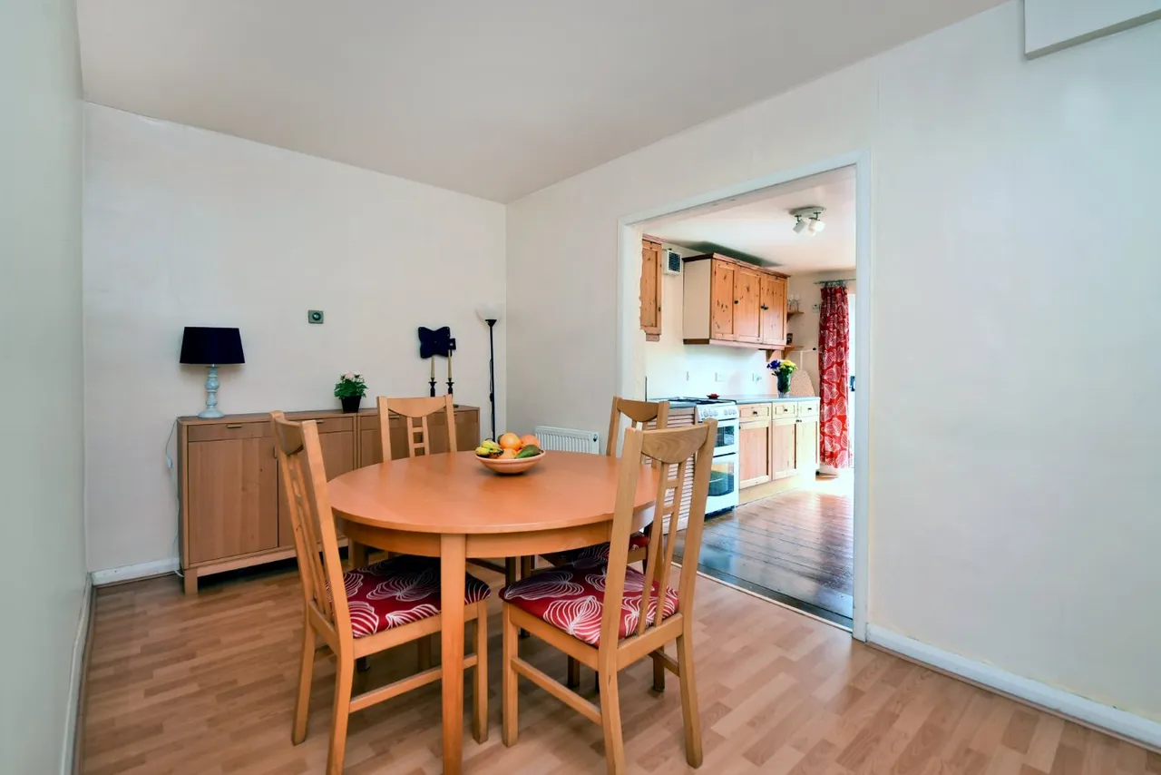 Merrilands Road, Worcester Park, Surrey, KT4, photo 5