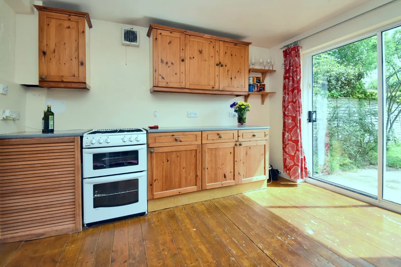 Merrilands Road, Worcester Park, Surrey, KT4, photo 7