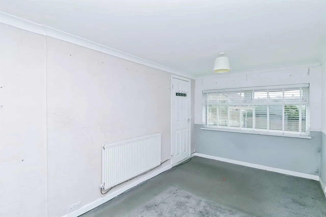 Fern Drive, Barry, CF62, photo 8