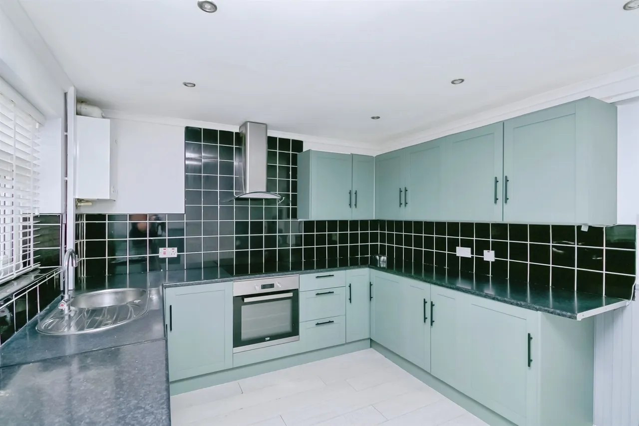 Fern Drive, Barry, CF62, photo 13