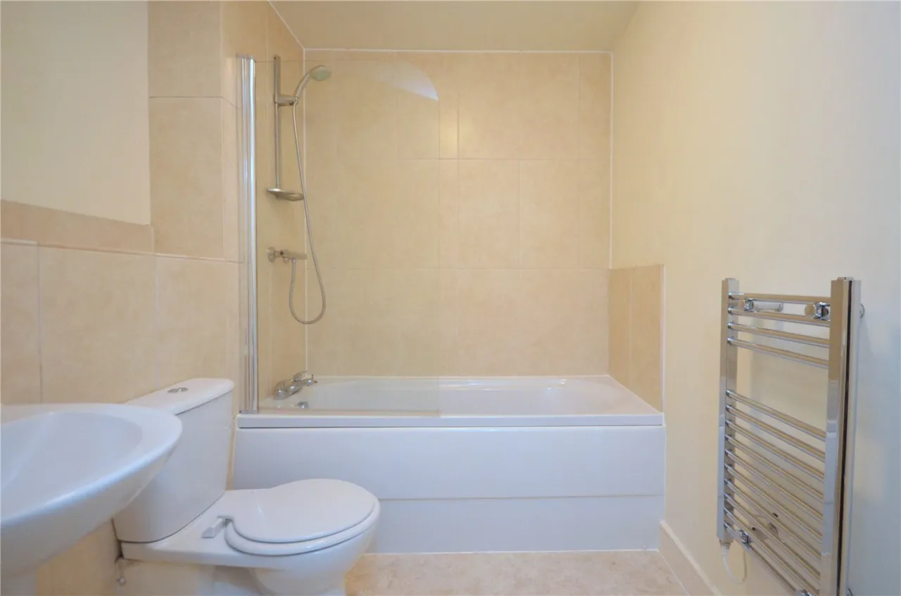 Huddersfield Road, Mirfield, WF14, photo 6