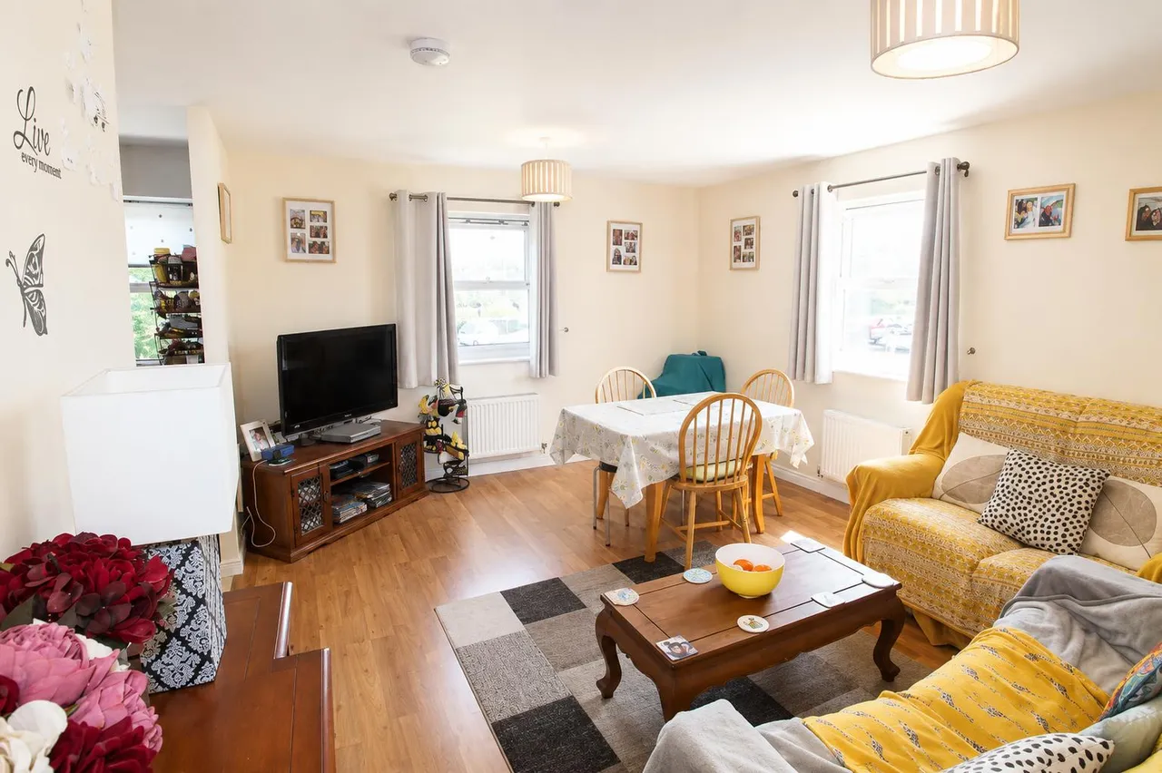2 bed flat for sale, Joyford Passage, Cheltenham, GL52