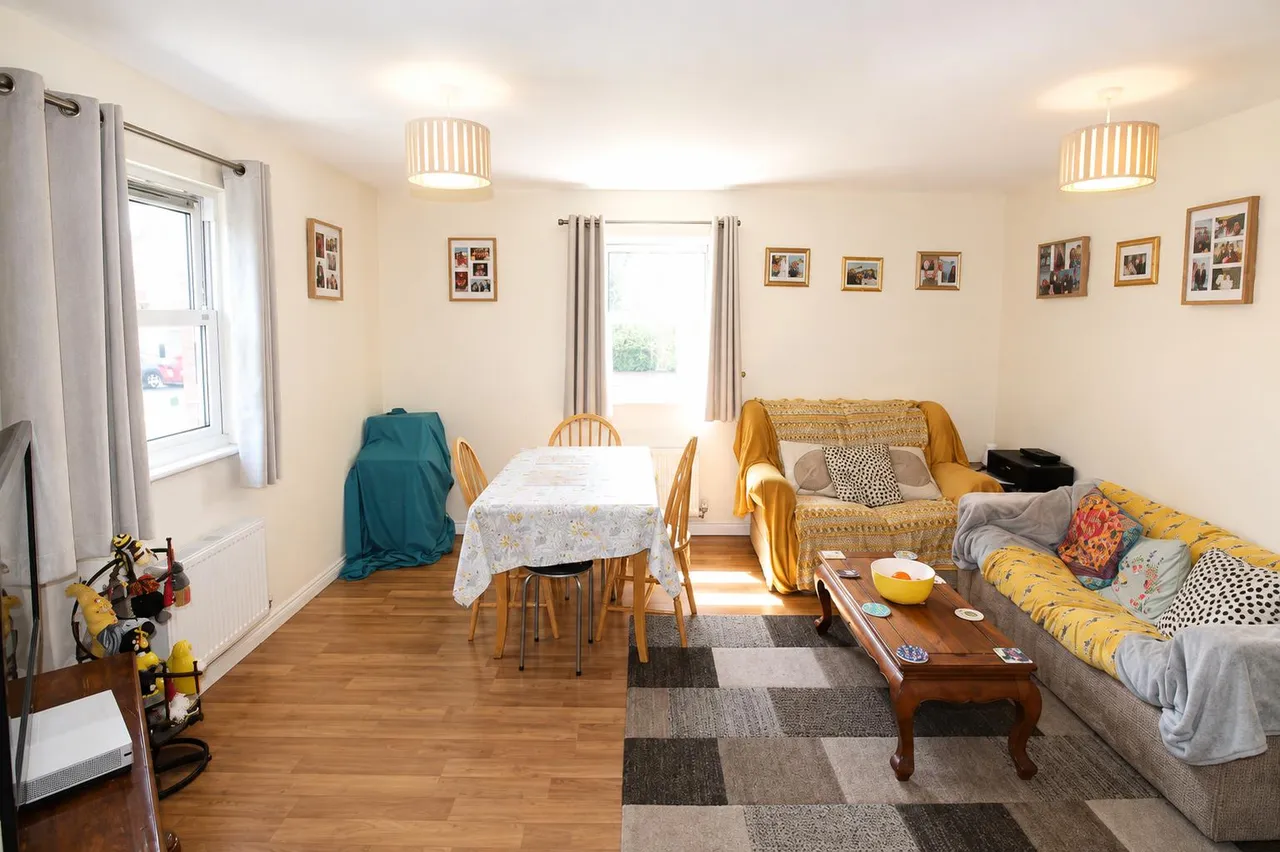 Joyford Passage, Cheltenham, GL52, photo 2
