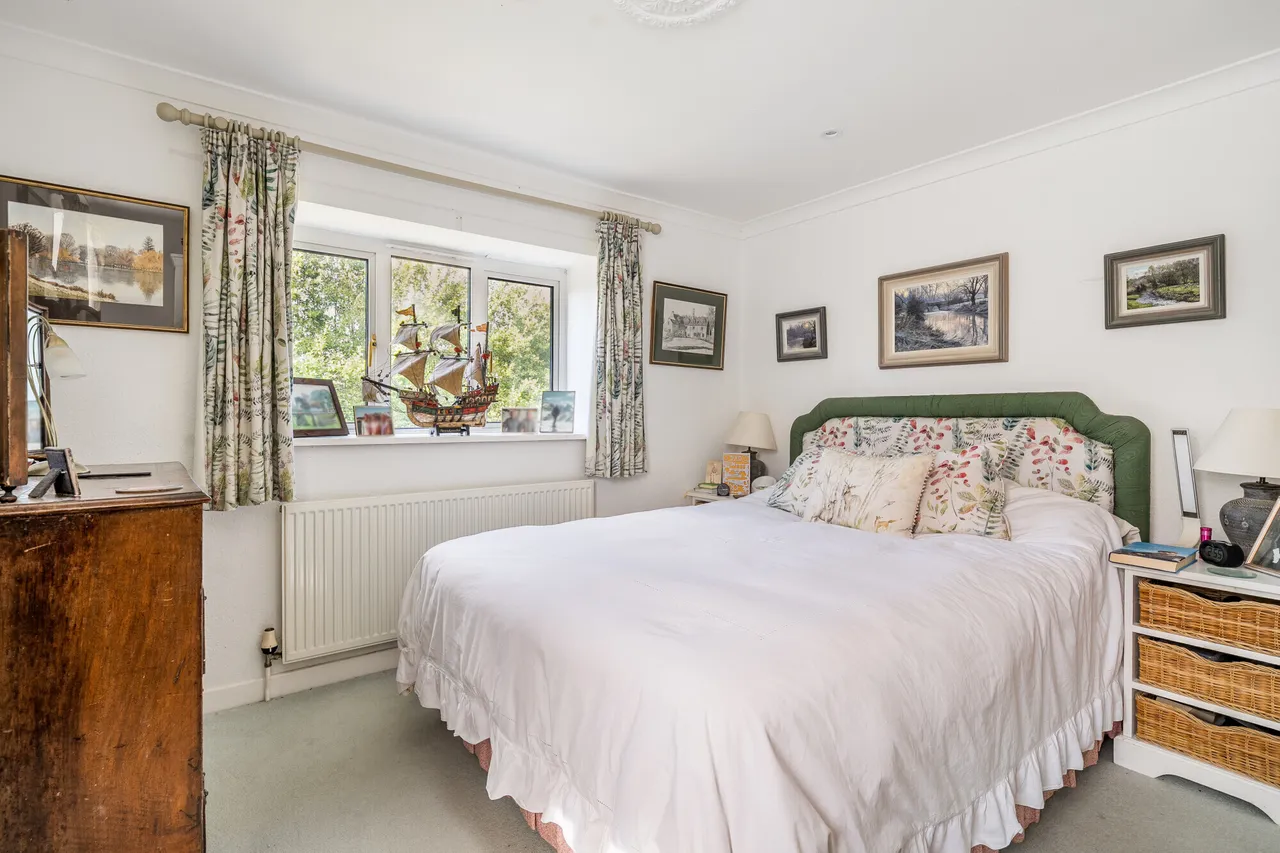 Lockeridge, Marlborough, SN8, photo 12