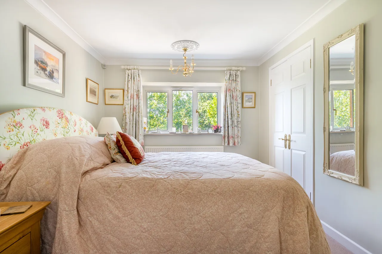 Lockeridge, Marlborough, SN8, photo 11