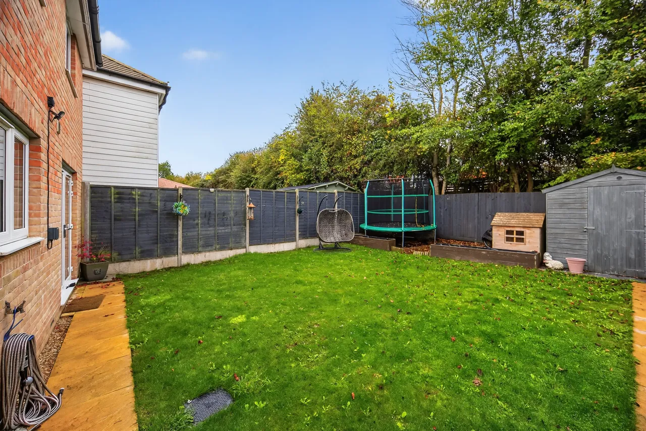 St. Lawrence Crescent, Maidstone, photo 4